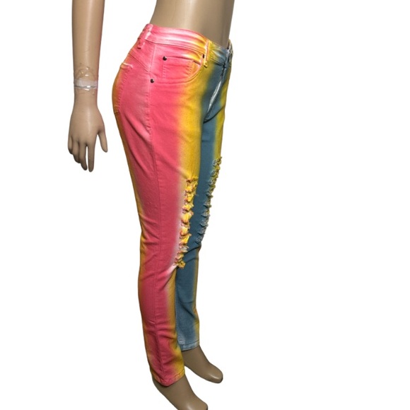 GLORY DENIM
Ladies Tie Dye Denim Ripped Jean - Red - Yellow - Green size 14 - Picture 9 of 11